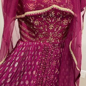 Wine Purple Gown Print and Embroidery Rhinestone Border Panel Style Short Sleeve